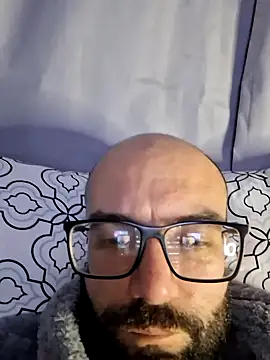 robsonitj90 - Robsonitj90's free webcam - UK Sex Cams