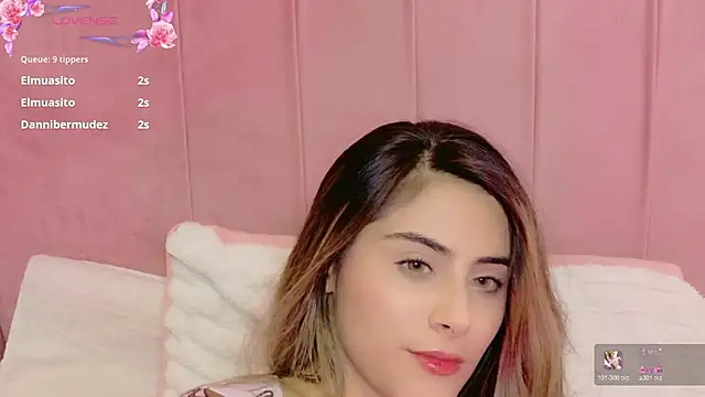 MoollyLove webcam