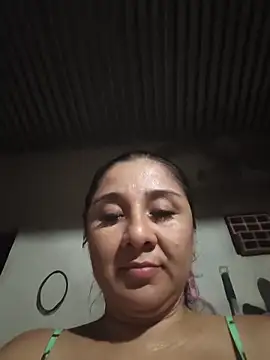 noemy-25 webcam