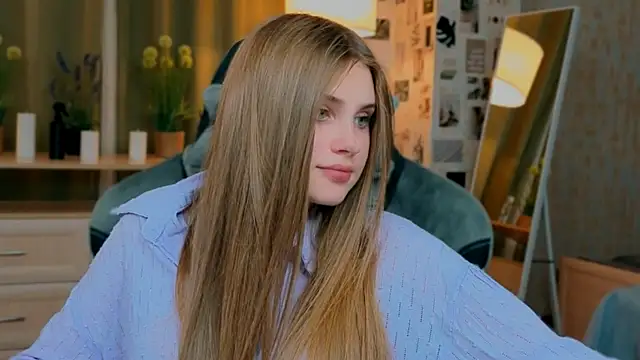 yourbeautyarya webcam