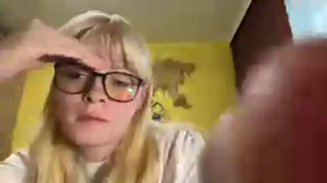 LeslyKelly webcam