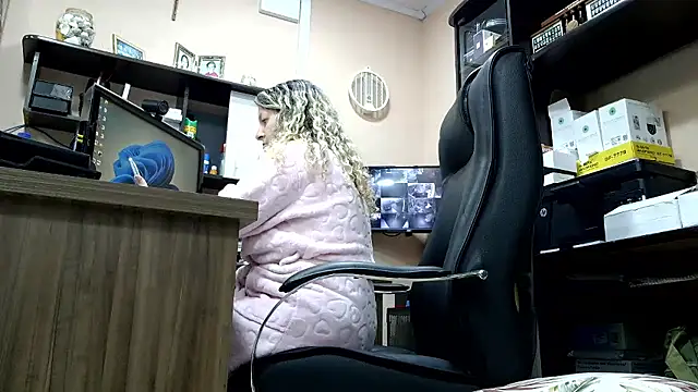 Kellynha_Sweet webcam