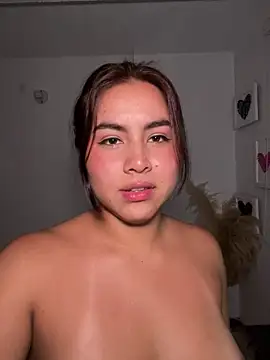 Zarahs_Blare1 webcam