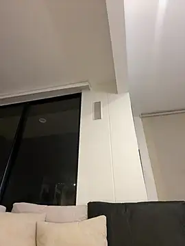 Rae_Lil_White live cam