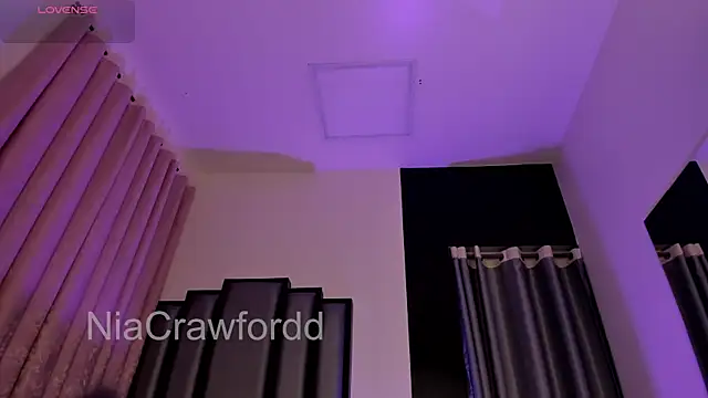 NiaCrawfordd webcam