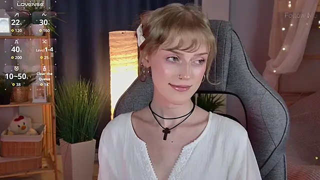 KiraMontoya webcam