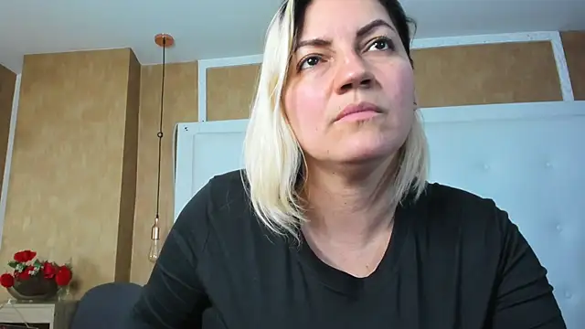 Heidy_milf webcam