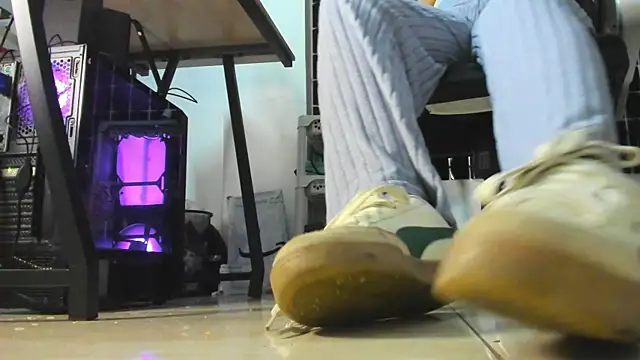 MissAlmaFenix webcam