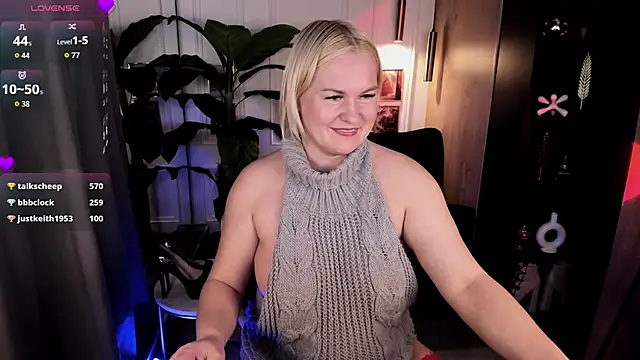 YolandaKiss webcam