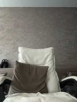 LillySquirtShot webcam