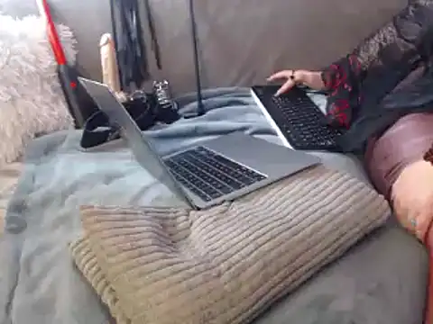 GoddessMonicaAngels webcam