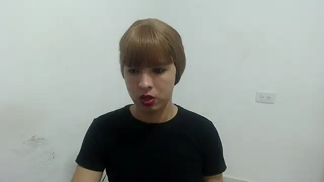 estefania224 webcam