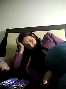 Cameron_puppy webcam