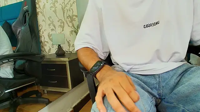 Marcus_Jeron webcam