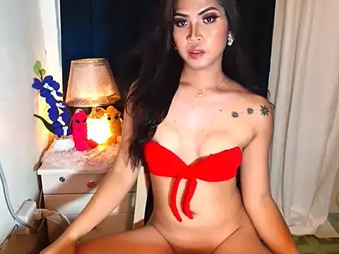 Gwensweetcum webcam