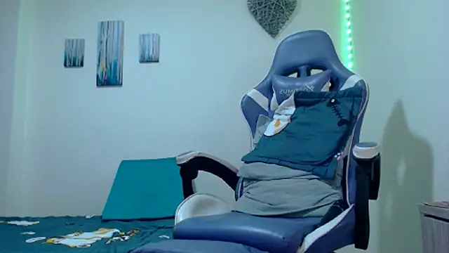 KENYEVANS webcam