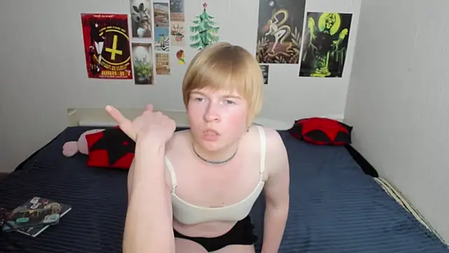 Cattie_w_ webcam