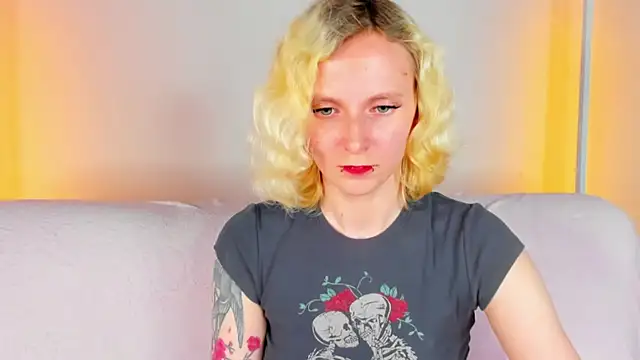 LikiLips webcam