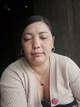 sary-hot2x webcam