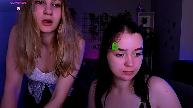 monica_xcx webcam