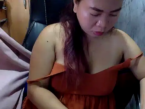 SweetAsianCumXo webcam