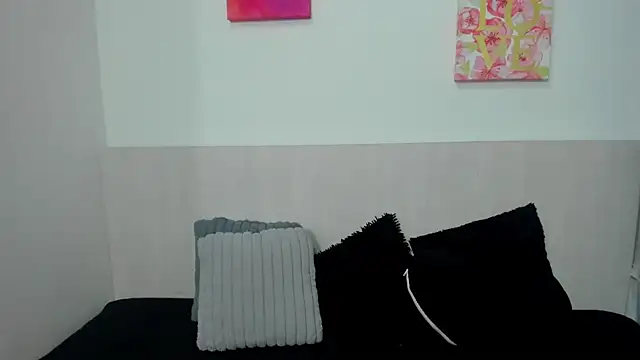 AmaraValenti webcam