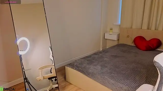 April_Nelson webcam