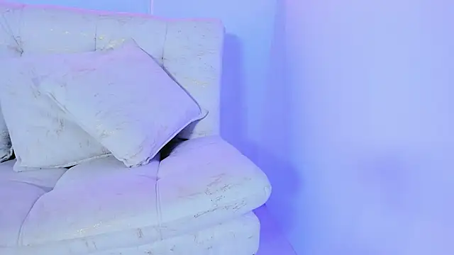 LiaCampbell_ webcam