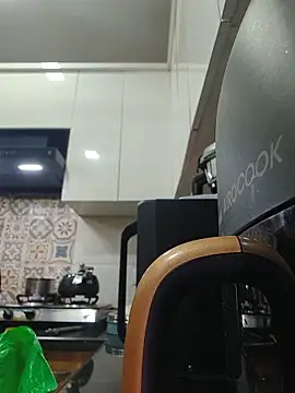 Sexy-Konika webcam
