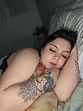 Saucy-Serenity webcam