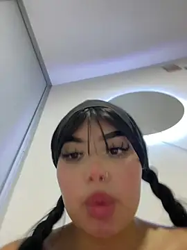 lucialauper_ webcam