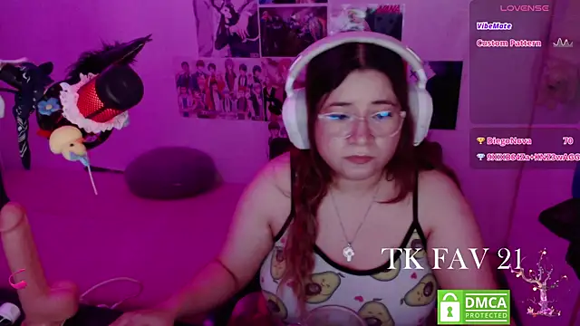 Pink_girl0n webcam
