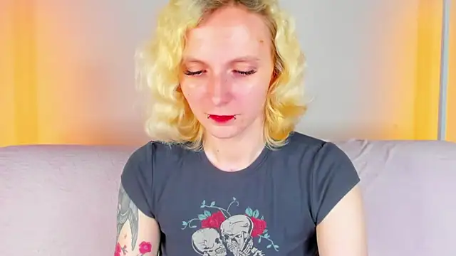 LikiLips webcam