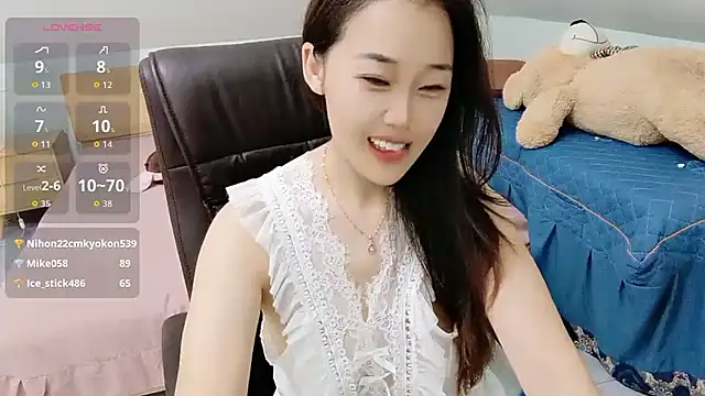 Leila_E webcam