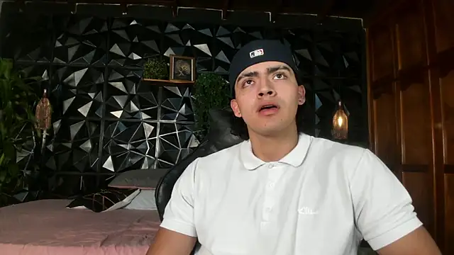 elliot_colton webcam