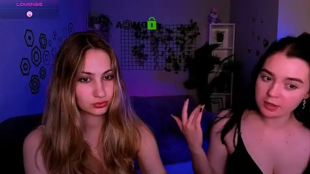 monica_xcx webcam