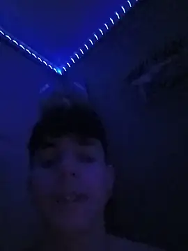Thualvaritohhhh webcam