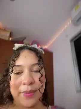 Shara_dreams webcam