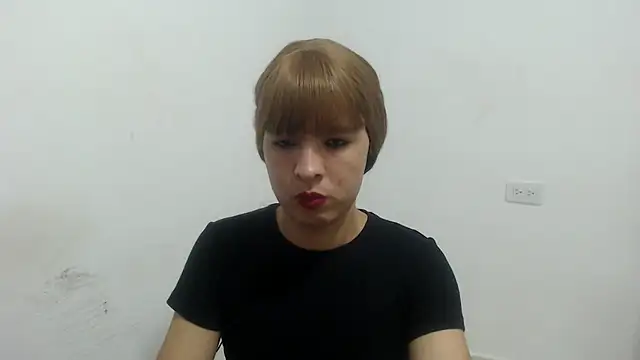 estefania224 webcam