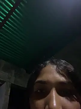 nina20xxxx webcam