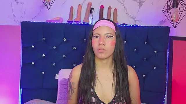 Dakotaa_Johnson