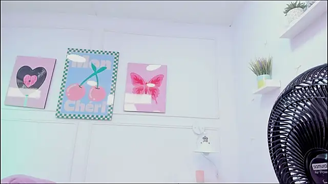 Sharon_Adamss webcam