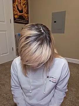 AmethystFoxx webcam
