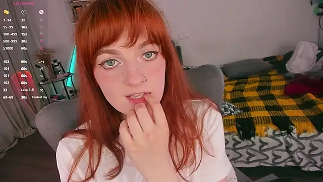 Alice_CutePerv webcam