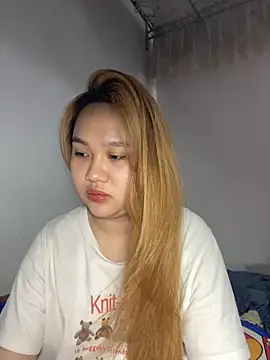 Almira6868 webcam