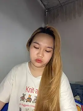 Almira6868 webcam