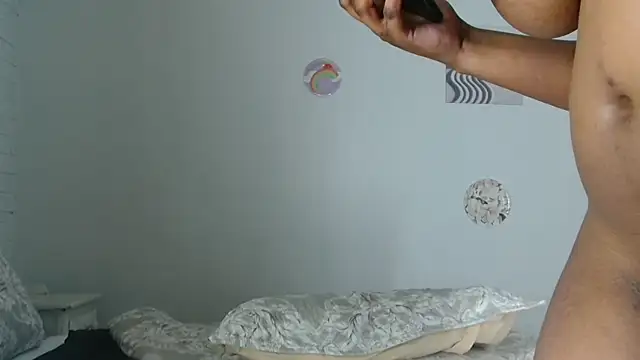 ConnieSmall24 webcam