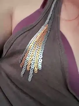 GoldenFlameGoddess webcam