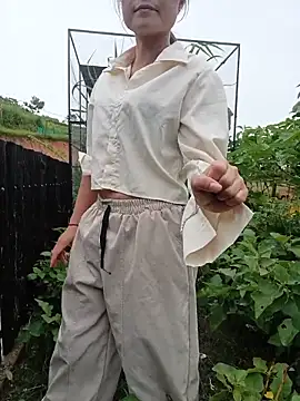 Linda-yiyi webcam