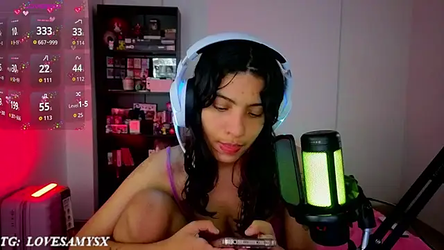 Lovelyamyy webcam